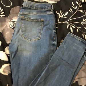 Mid rise old navy rockstar jeans